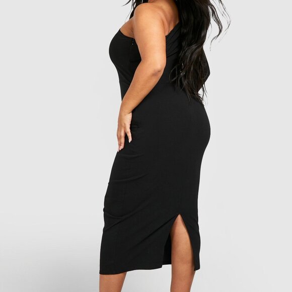 Boohoo Dresses & Skirts - Gorgeous Bodycon Black Off shoulder dress. EUC Size 10